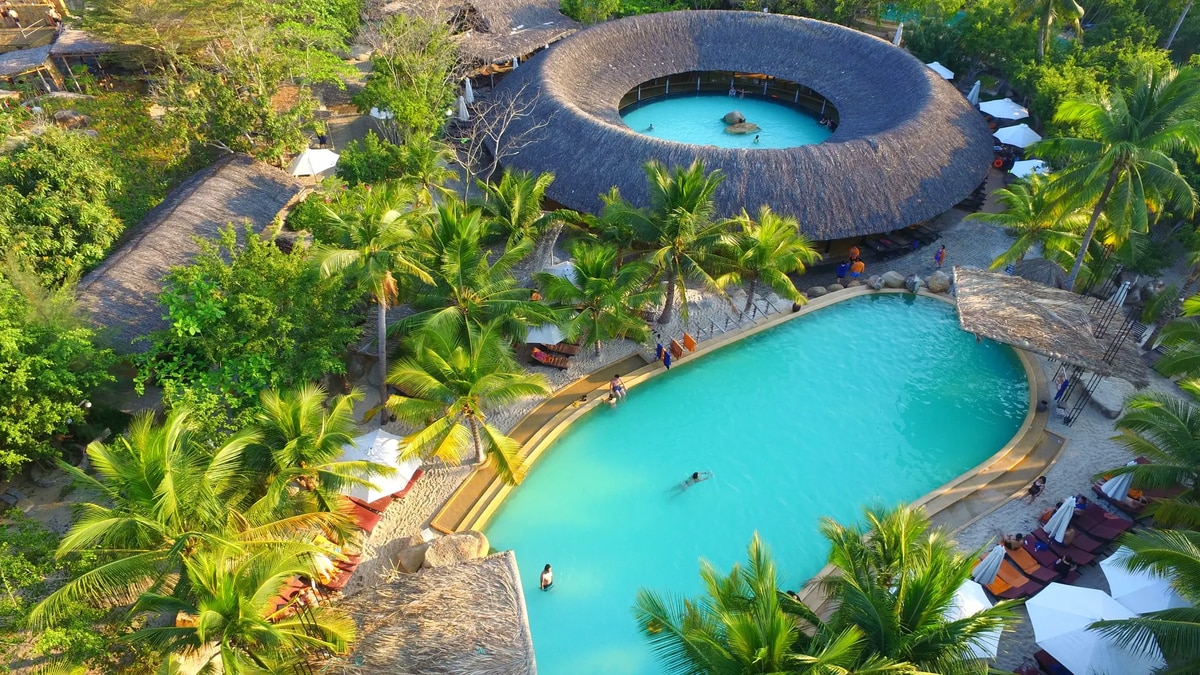 I-Resort with spacious area for mud baths is beloved by locals and tourists 
